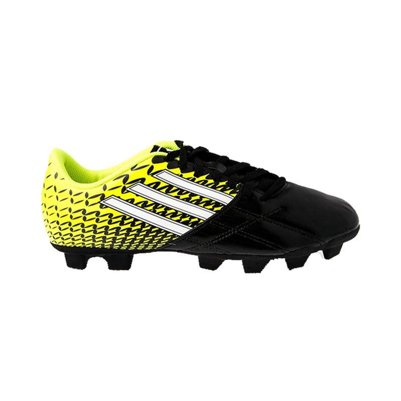 crampons football adidas